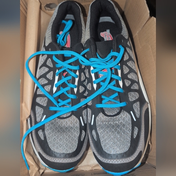 Women's Black and Blue Red Wing Shoes Size 11 - Picture 2 of 4